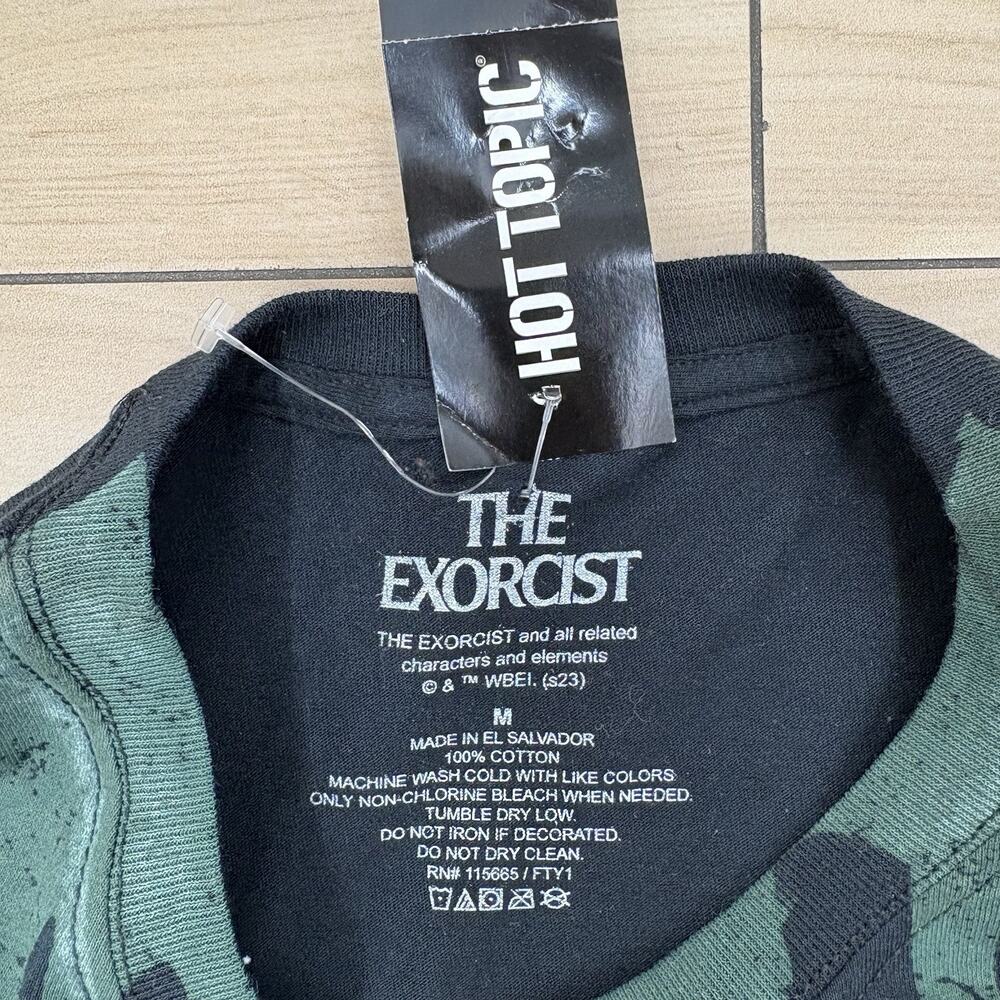The Exorcist 1973 Hot Topic Men’s Medium Graphic T Shirt Horror Movie Classic - Picture 3 of 14
